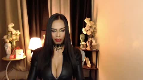HAPPY BIRTHDAY MISTRESS MADRIANA online show from 02.17.25
