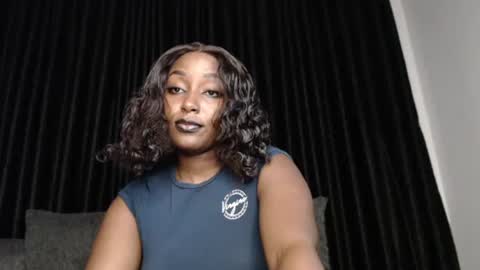 Snapshot of darktanqueen chatting on 06.23.26 darktanqueen online show from 06.23.26