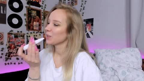 lina online show from 12.27.24