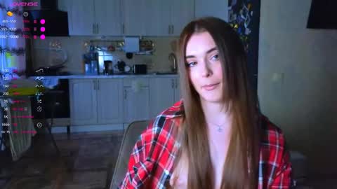 Snapshot of darlina_ryan chatting on 05.25.26 Darlina online show from 05.25.26