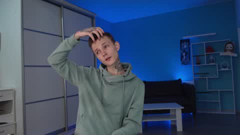 your lovely Oli online show from 12.12.24