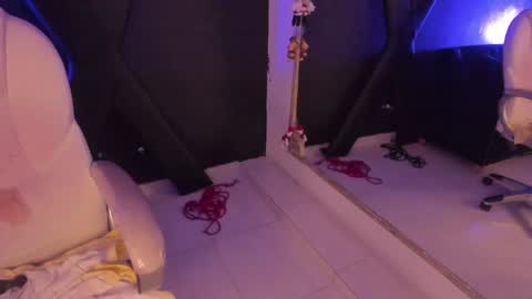 Darling online show from 01.03.25