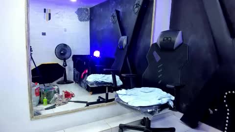 Darling online show from 10.17.25