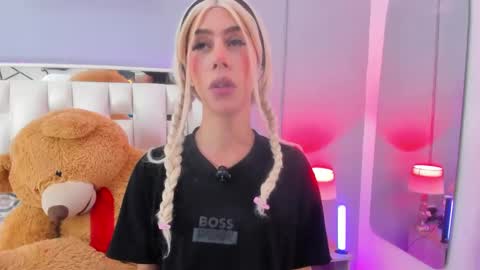 Snapshot of darlyn_tenderhot__ chatting on 10.12.25 darlyn_tenderhot__ online show from 10.12.25