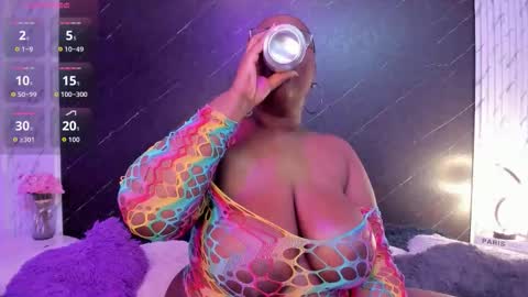  Darnell Queen online show from 11.26.25