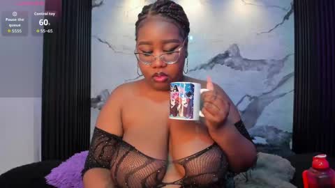 Snapshot of darnellqueen chatting on 06.05.26 Darnell Queen online show from 06.05.26
