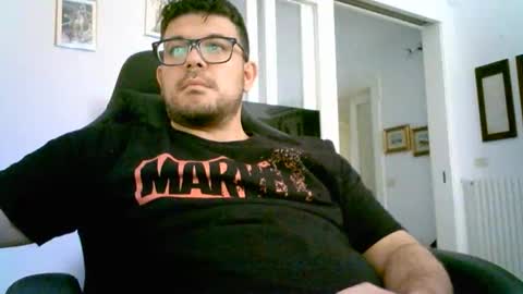 Snapshot of dartvader95 chatting on 05.19.26 dartvader95 online show from 05.19.26