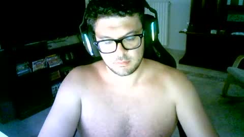 Snapshot of dartvader95 chatting on 06.29.26 dartvader95 online show from 06.29.26