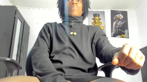 Snapshot of darwin_jhonson chatting on 01.28.25 Darwin online show from 01.28.25