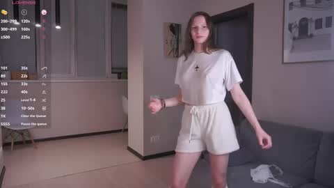 Snapshot of dasha_brown chatting on 04.18.26 Dasha online show from 04.18.26
