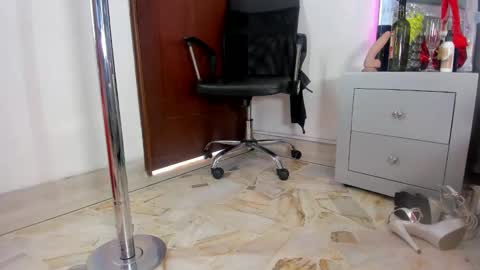 Dasha Foxxx online show from 02.17.25