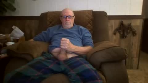 Snapshot of dave571960 chatting on 10.25.25 dave571960 online show from 10.25.25