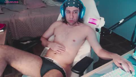 Snapshot of daveangelboy chatting on 10.22.25 Your boy online show from 10.22.25