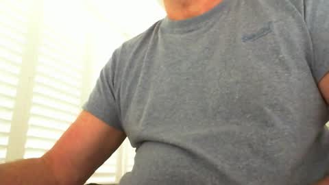 davesu12345 online show from 10.17.25