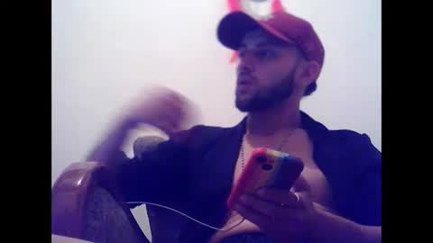 Snapshot of david23vergota chatting on 09.15.25 david23vergota online show from 09.15.25