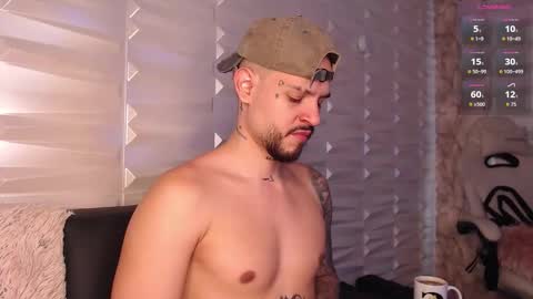 Snapshot of david_col11 chatting on 10.03.25 David col11 online show from 10.03.25