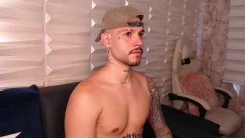 Snapshot of david_col11 chatting on 10.11.25 David col11 online show from 10.11.25