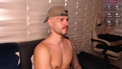 Snapshot of david_col11 chatting on 10.17.25 David col11 online show from 10.17.25