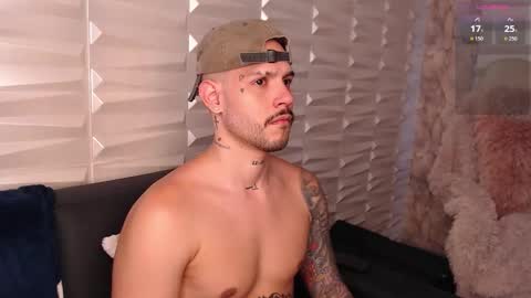 Snapshot of david_col11 chatting on 10.18.25 David col11 online show from 10.18.25