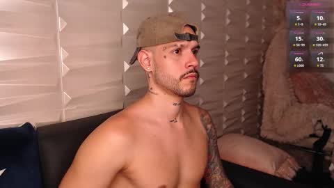 Snapshot of david_col11 chatting on 10.22.25 David col11 online show from 10.22.25