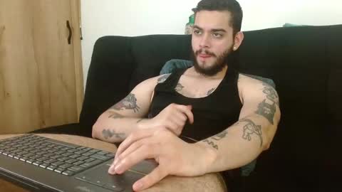 Snapshot of david_franco1 chatting on 10.06.25 Twitter davidsanctum online show from 10.06.25