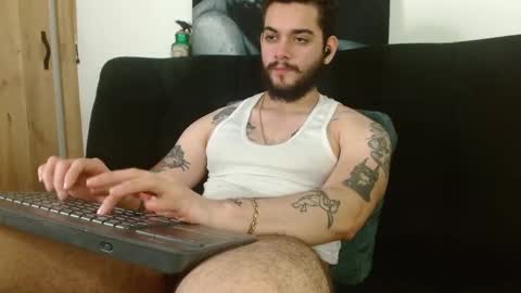 Snapshot of david_franco1 chatting on 10.24.25 Twitter davidsanctum online show from 10.24.25