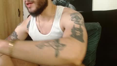 Snapshot of david_franco1 chatting on 11.07.25 Twitter davidsanctum online show from 11.07.25