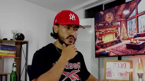 Hey im David that loves to explore and speak their fantasies. Very open talktative and nice. Feel free to chat with me online show from 12.11.24