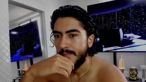 Hey im David that loves to explore and speak their fantasies. Very open talktative and nice. Feel free to chat with me online show from 02.04.25