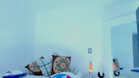 Hey im David that loves to explore and speak their fantasies. Very open talktative and nice. Feel free to chat with me online show from 12.22.25