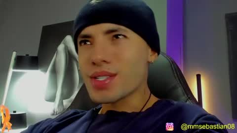 Snapshot of david_jons7 chatting on 06.19.26 David Jons online show from 06.19.26