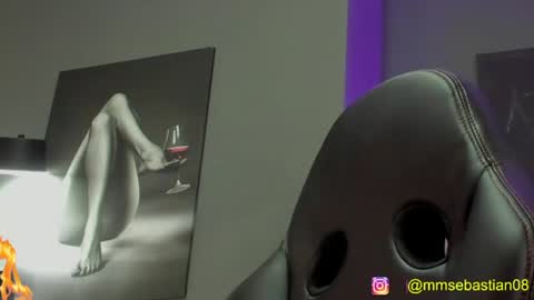 Snapshot of david_jons7 chatting on 06.28.26 David Jons online show from 06.28.26