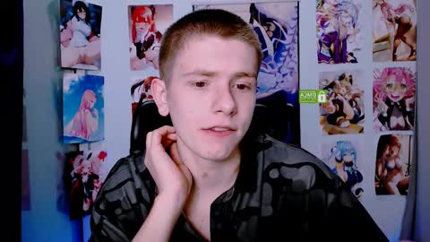 Snapshot of david_lovee chatting on 03.06.25 David online show from 03.06.25