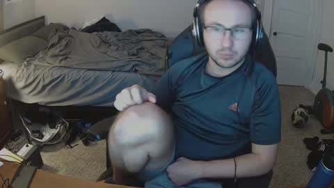 Snapshot of david_novabear chatting on 12.02.24 David online show from 12.02.24