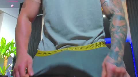 Snapshot of davidd_blake chatting on 02.07.25 David Blakee online show from 02.07.25