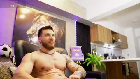 Snapshot of davidd_blake chatting on 10.28.25 David Blakee online show from 10.28.25