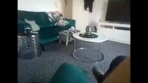 Snapshot of davidf75 chatting on 10.29.25 davidf75 online show from 10.29.25