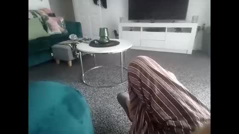 Snapshot of davidf75 chatting on 10.31.25 davidf75 online show from 10.31.25