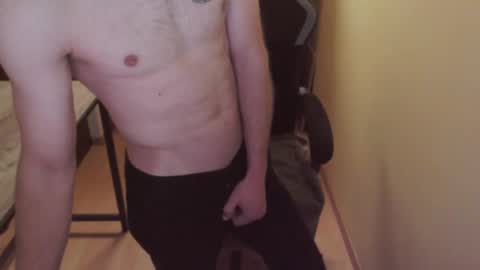 Snapshot of davidoventt chatting on 02.05.25 davidoventt online show from 02.05.25