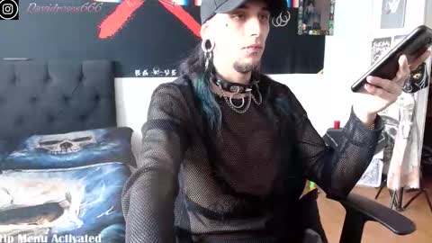   online show from 10.08.25