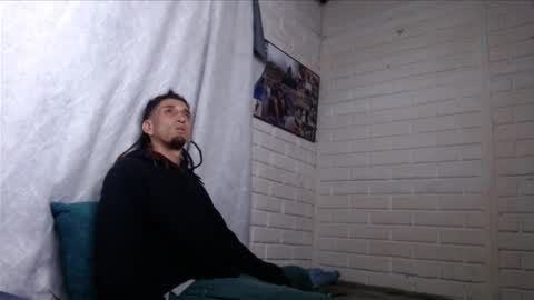 Snapshot of davils12 chatting on 11.17.25 DAVILS online show from 11.17.25