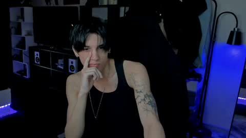 Snapshot of davisross chatting on 05.23.26 davis online show from 05.23.26