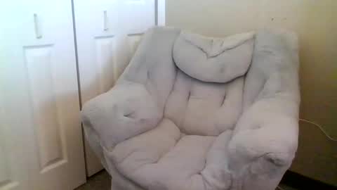 Snapshot of davoatl chatting on 11.13.25 Davoatl online show from 11.13.25