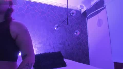 Snapshot of dawa_angels chatting on 02.23.26 DAWA ANGELS online show from 02.23.26