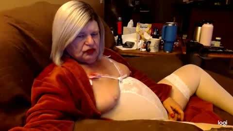 Snapshot of dawndoesall chatting on 01.06.25 dawndoesall online show from 01.06.25