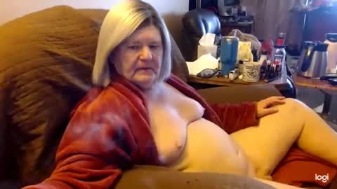 Snapshot of dawndoesall chatting on 02.08.25 dawndoesall online show from 02.08.25