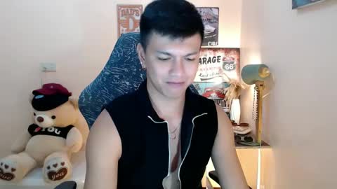 Snapshot of dax_x chatting on 12.28.24 JC LOVER BOY online show from 12.28.24