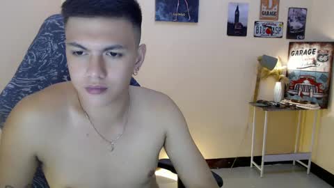 Snapshot of dax_x chatting on 02.11.25 JC LOVER BOY online show from 02.11.25