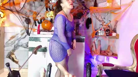 Snapshot of dayla_grey chatting on 10.12.25 Dayla online show from 10.12.25