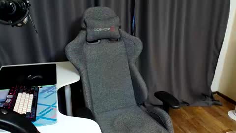 Snapshot of daylilong chatting on 09.29.25 DayliLong online show from 09.29.25